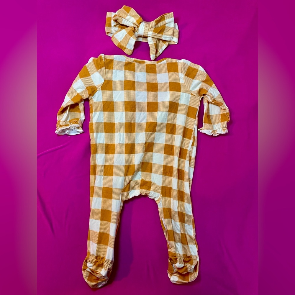 SOLD Mud Pie Zippy and Bow set - Picture 2 of 5